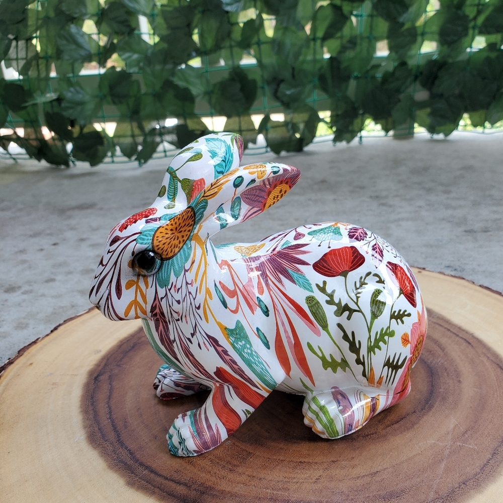 Bunny statue